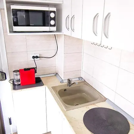 Stile Capri Cu Terasa Alfa Apartment