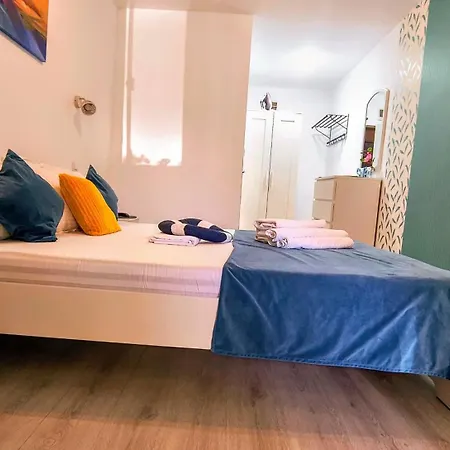 Stile Capri Cu Terasa Alfa * ساتورْنْ